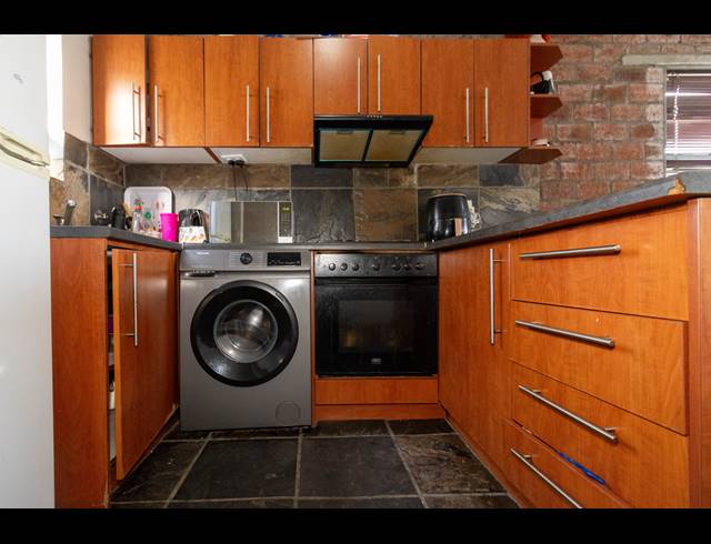 2 BEDROOM APARTMENT FOR SALE IN FLAMINGO VLEI